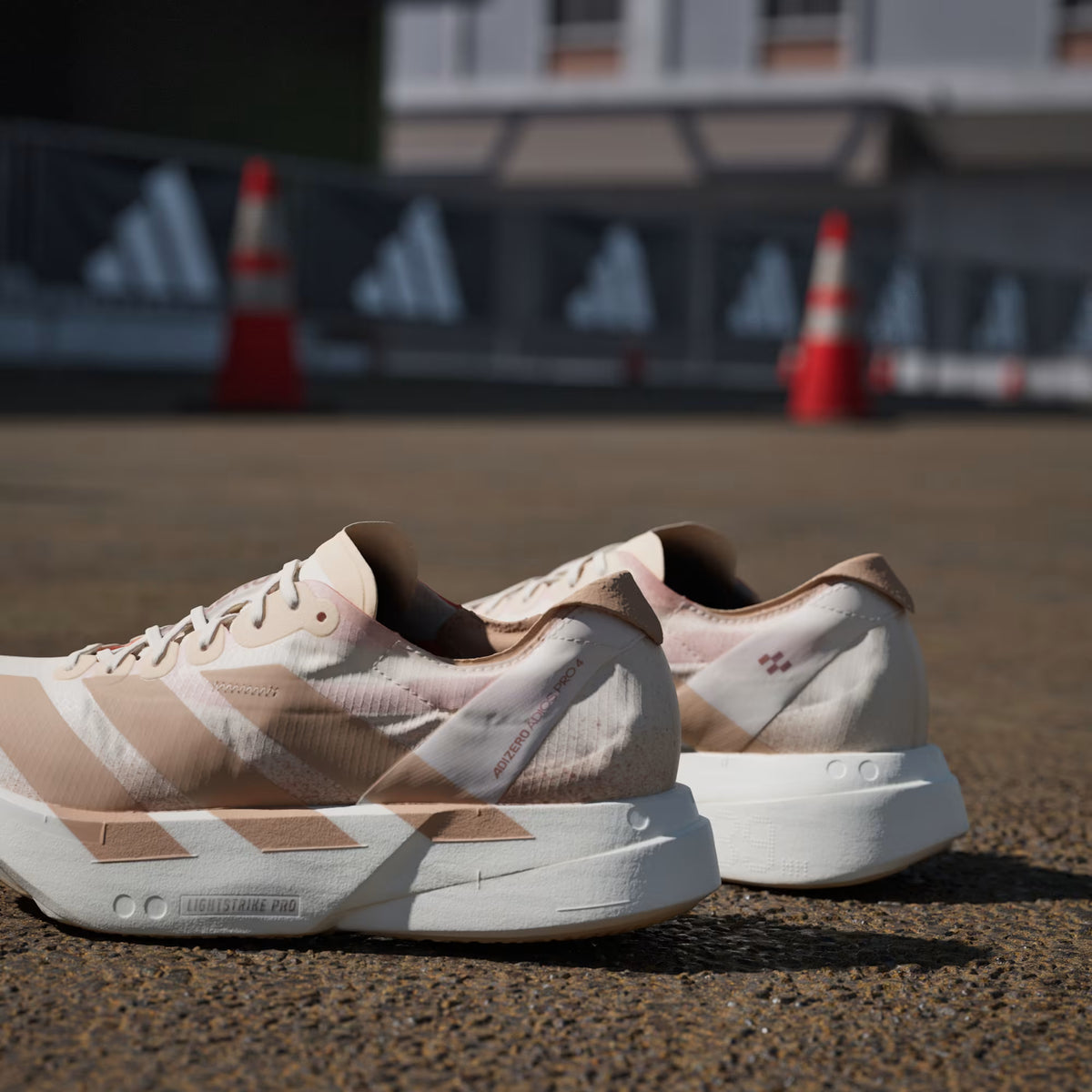 Adizero Adios Pro 4 (Women)